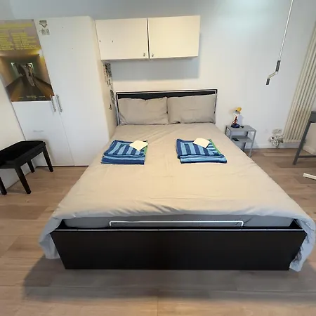 Inspiring, Bright Loft - Garage, Wifi, Bicycle * Berlin