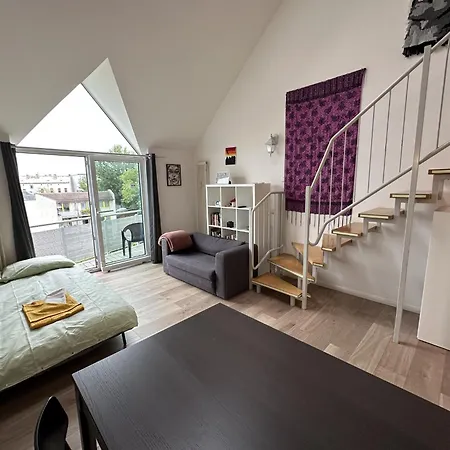 Inspiring, Bright Loft - Garage, Wifi, Bicycle Apartment