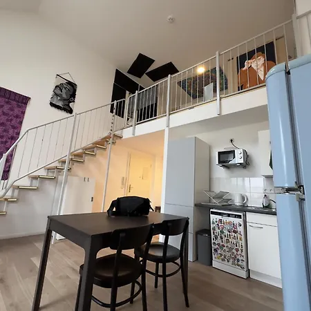 Inspiring, Bright Loft - Garage, Wifi, Bicycle Berlin